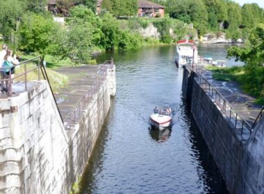 people watching a boat pass through lock 34 one of the things to do in fenelon falls ontario